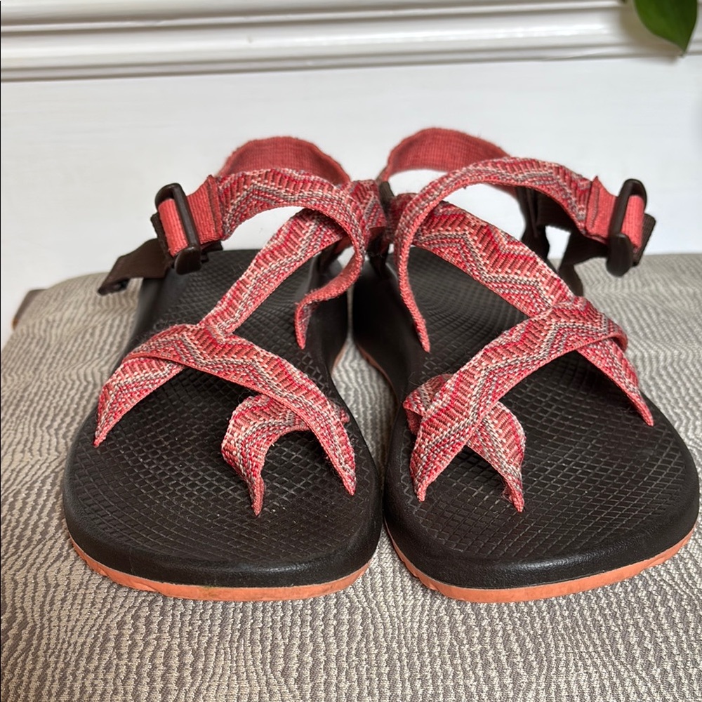 Chaco Peach/Brown Z1 Classic Sandals with Toe loop - Picture 6 of 8